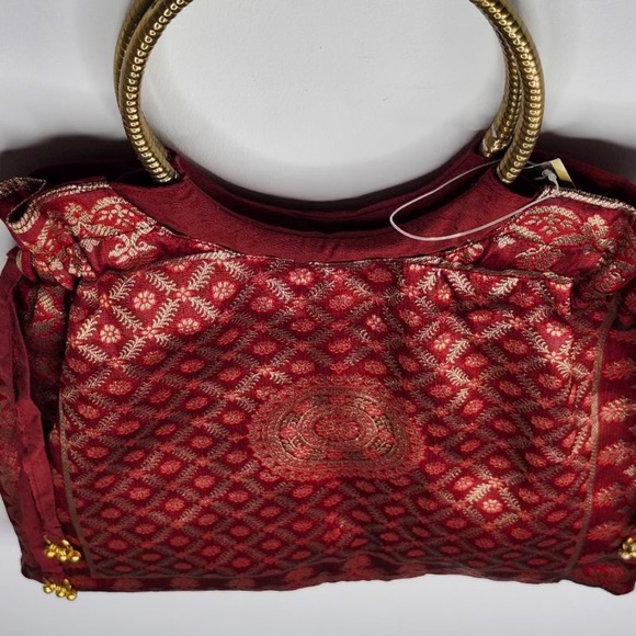 Maggi B Boho Mandela Wine and Gold 13x13” women’s Purse - Picture 4 of 11